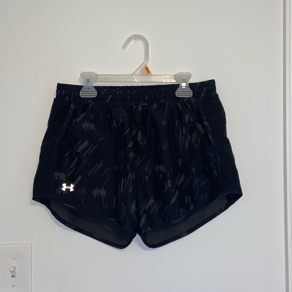 Under Armour Pants - black and gray under armour shorts
